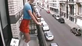 作成：夫は妻とホット配管工を見つけます  ...