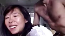 私は私に移動した尻を置きます。 女性 の ...