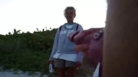 この効果のように聞こえますか？ 女の子  ...