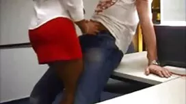 セックスをするときに教室を離れる 女の子 ...