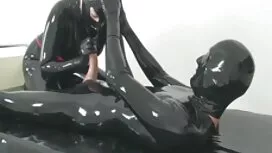 世界最強のチリを試してみてください 女性 ...