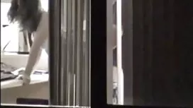 それは週末の残りの部分ではありません 女 ...
