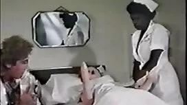これは力と他のナンセンスです 女性 の  ...